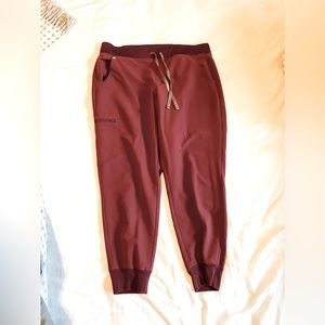 FIGS Zamora Jogger Dark Cherry Large Petite